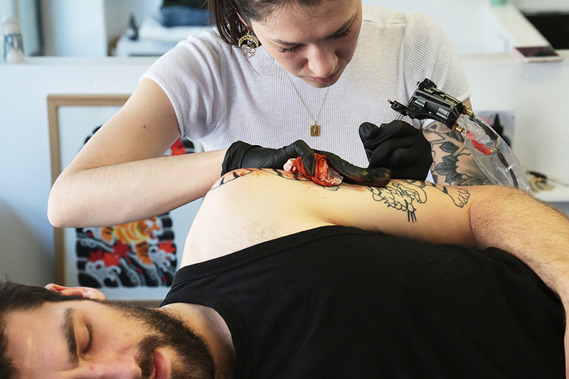 Sunset Tattoos : Tattoo Studio : Auckland : New Zealand : Business News Photos : Richard Moore : Photographer